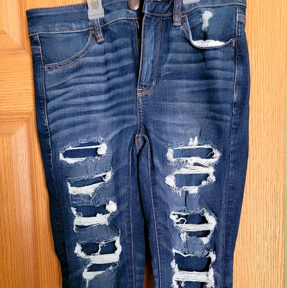 American Eagle Outfitters Denim - AE Women's 4 Hi-Rise Distressed Patched Jegging